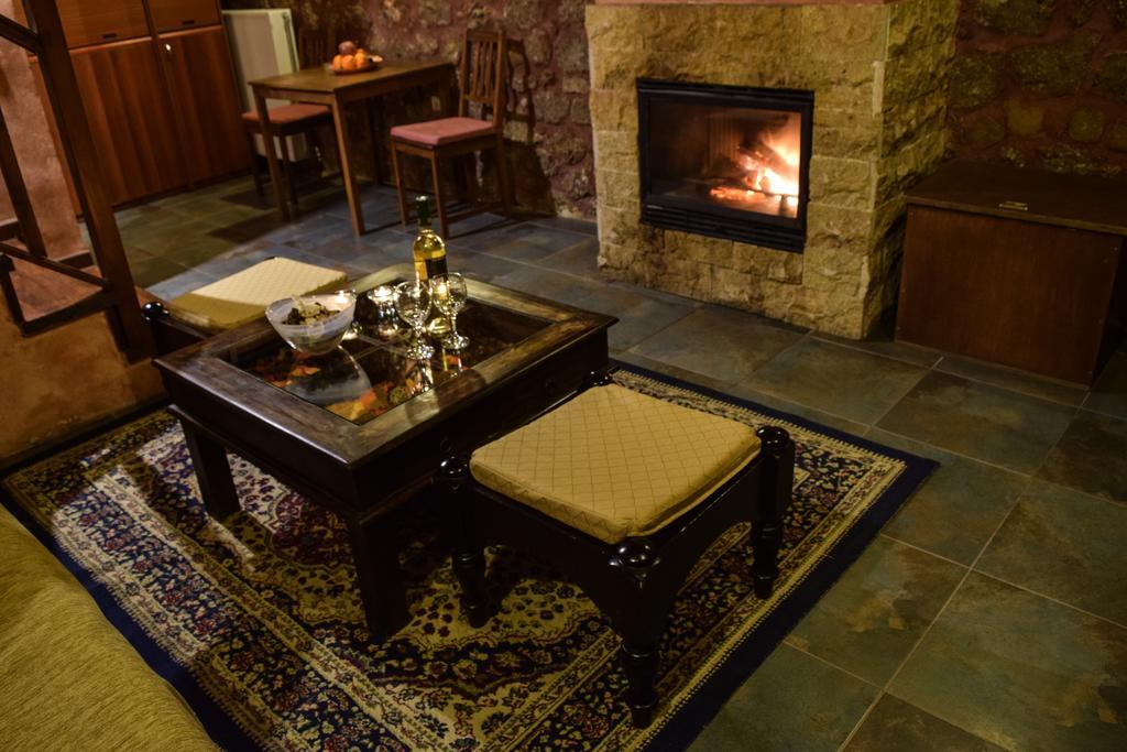 Paliokastro Guesthouse Kato Sinikia Trikalon الغرفة الصورة
